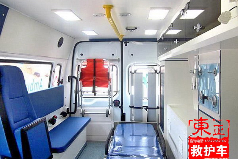 新全順短軸平頂救護車V362監護型內飾圖